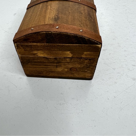 Wooden trinket box - Picture 5 of 14